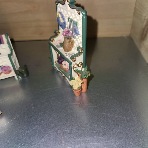 Avon Victorian Memories Dollhouse Wicker Furniture Set with Accessories & Plants - Picture 7 of 11